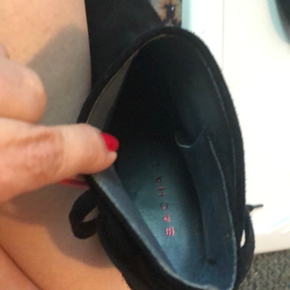NWOT Sasha London black suede platform booties - Picture 8 of 8